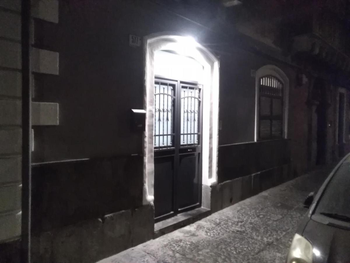 Vittorio Emanuele House Apartment Catania Luaran gambar